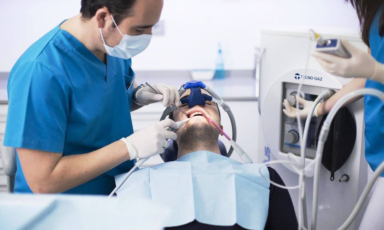 Лечение молочных зубов под наркозом Реставрация зубов Томск Фрунзе